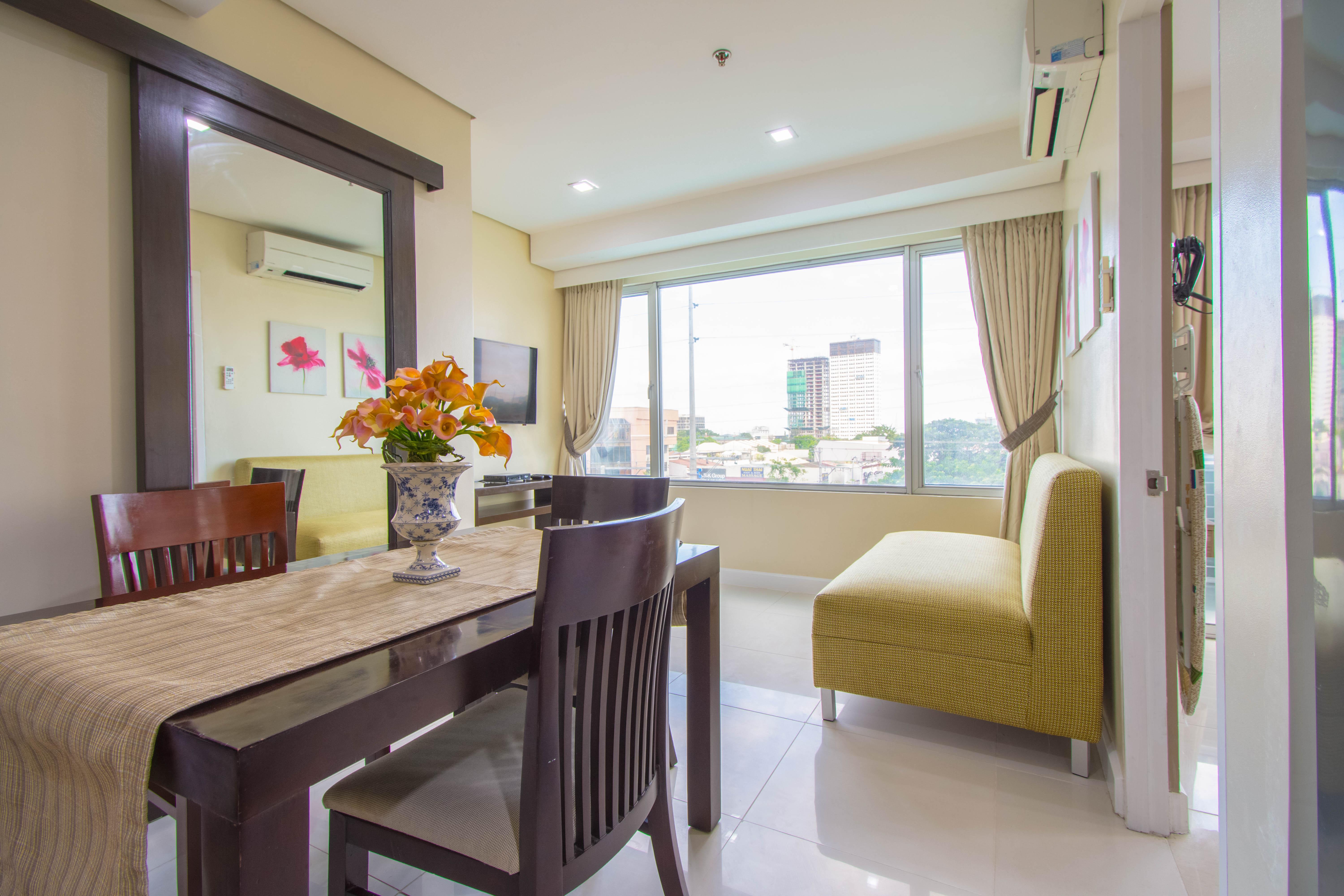 Alicia Apartelle Cebu Stadt Exterior foto