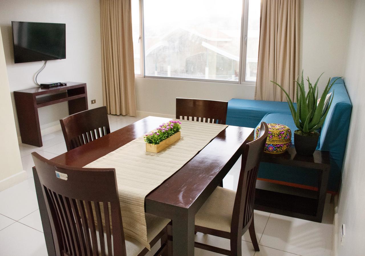 Alicia Apartelle Cebu Stadt Exterior foto